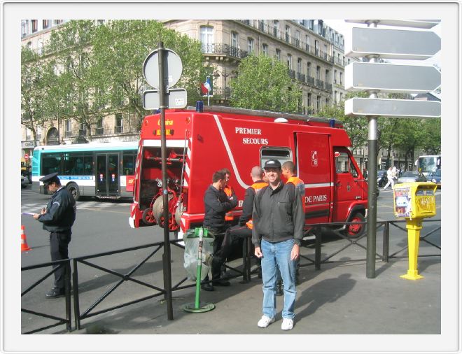 Steve meets fellow fire fighters downtown