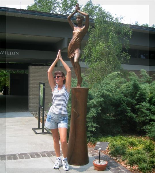 Lisa with her statue