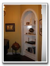 Turret display cabinet